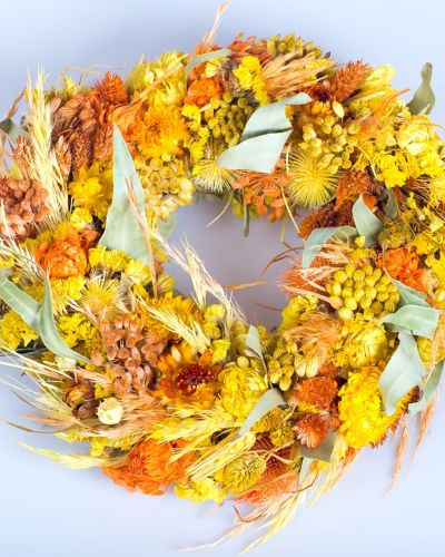 Χειροποίητο Στεφάνι με Κίτρινα και Πορτοκαλί Λουλούδια