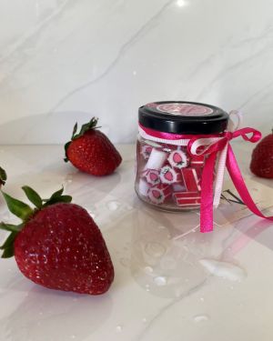 ”Χειροποίητες Μπομπονιέρες” – Φράουλα