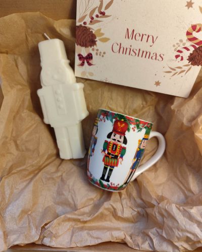 Christmas gift box..2