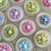 Μπομπονιέρα Κερί Μαργαρίτα Σε Βαζάκι